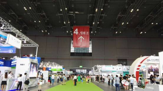 尚云在線助力國(guó)際機(jī)器人展 開(kāi)拓巡邏機(jī)器人市場(chǎng)(圖1)